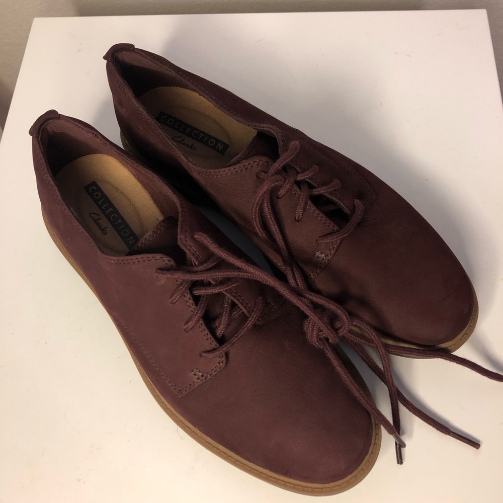 Clark’s women oxfords